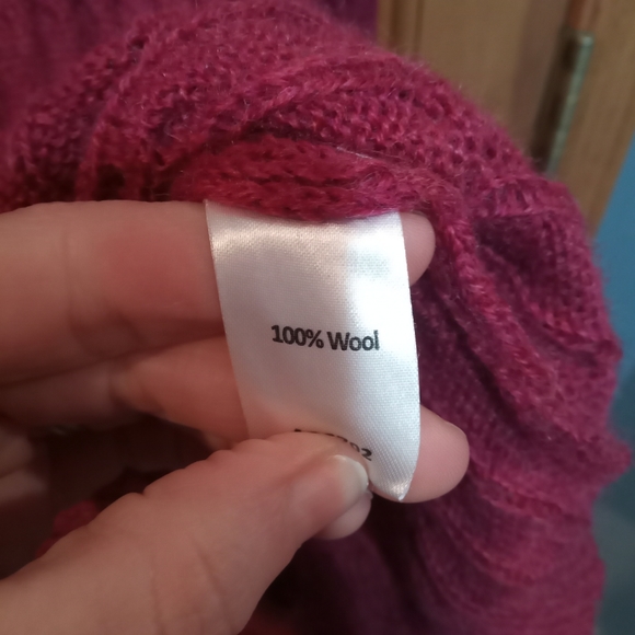 Appleseeds 100% wool burgundy button up sweater size M - Picture 5 of 5